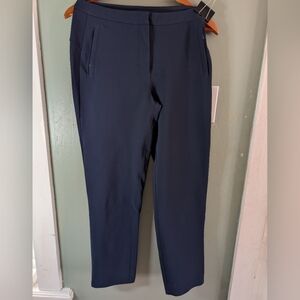 Lululemon Women's On The Move Pants, Size 4, Navy Blue